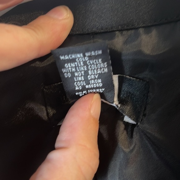 Studio 1940 women’s black blazer - Picture 9 of 9